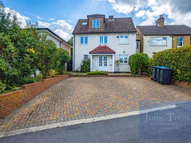Westbury Lane, Buckhurst Hill IG9, 4 bed detached house to rent, £3,250 pcm | PrimeLocation