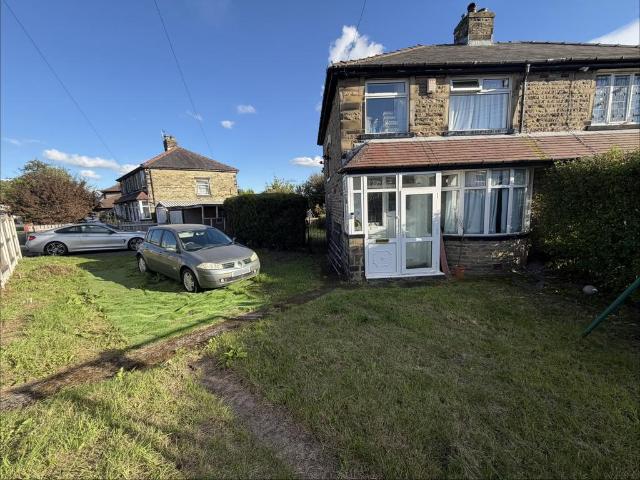 Westbury Road, BRADFORD 3 bed semi detached house to rent £1,100 pcm £254 pw