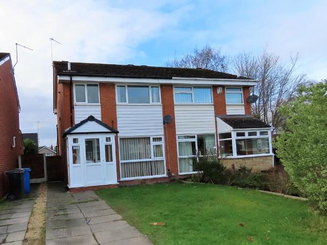 Westby Close, Bramhall 3 bed semi detached house to rent £1,450 pcm £335 pw