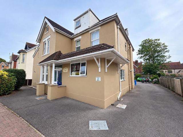 Westby Road, Bournemouth 2 bed apartment to rent £1,095 pcm £253 pw