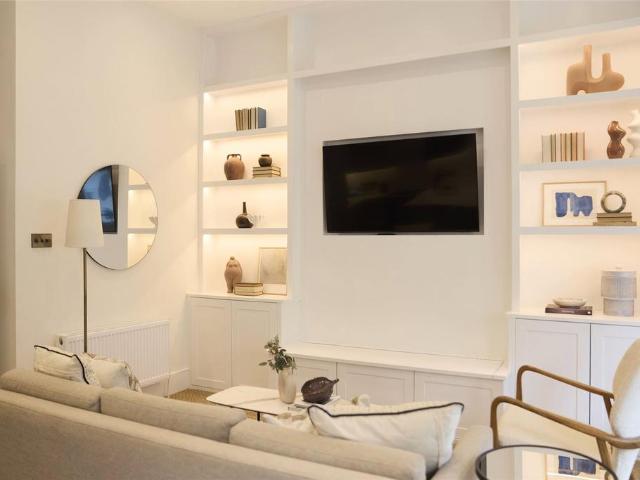 Westgate Terrace, London, SW10 1 bed flat to rent £4,000 pcm £923 pw