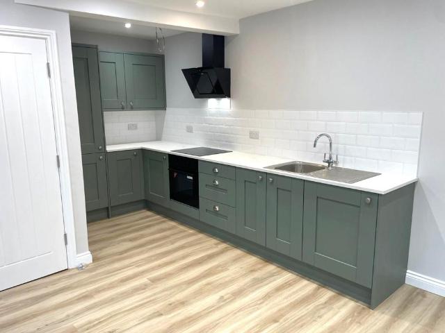 Westgate, Wakefield WF1 1 bed flat to rent £725 pcm £167 pw