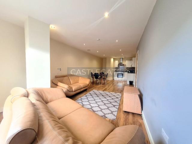 Westgate Apartments, Huddersfield HD1, 1 bed flat to rent, £750 pcm | PrimeLocation
