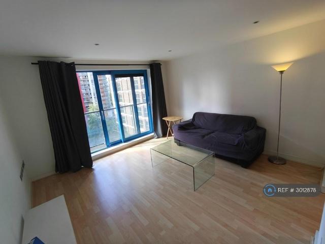 Westgate Apartments, London, E16 1 bed flat to rent £1,700 pcm £392 pw