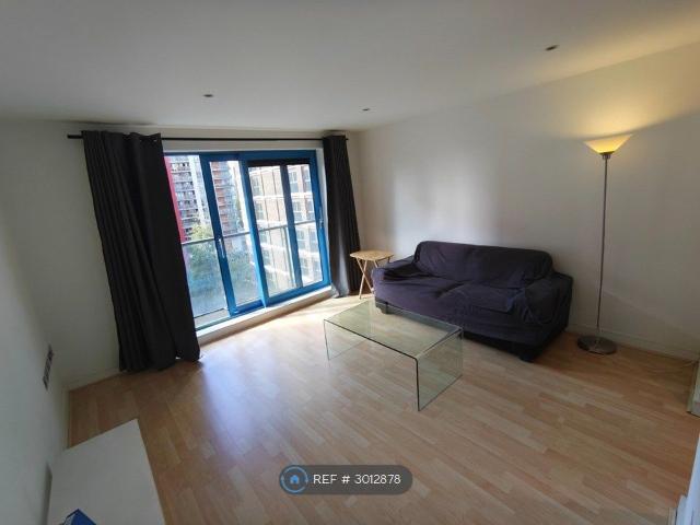 Westgate Apartments, London E16, 1 bed flat to rent, £1,700 pcm | PrimeLocation