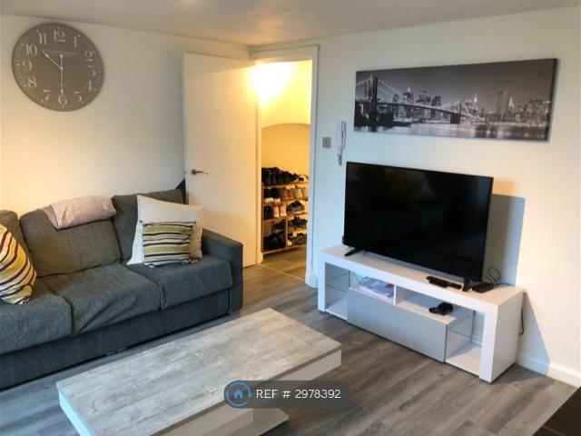 Westgate, Burnley BB11, 1 bed flat to rent, £550 pcm | PrimeLocation