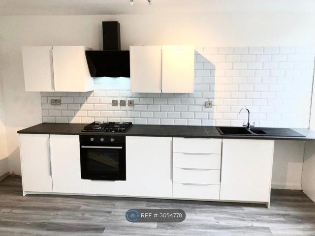 Westgate, Burnley BB11, 1 bed flat to rent, £595 pcm | PrimeLocation