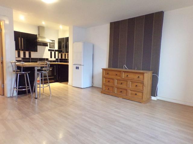 Westgate, Burnley BB11, 1 bed flat to rent, £600 pcm | PrimeLocation