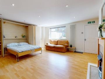 Westgate Road 1 bed in a house share to rent £1,018 pcm £235 pw