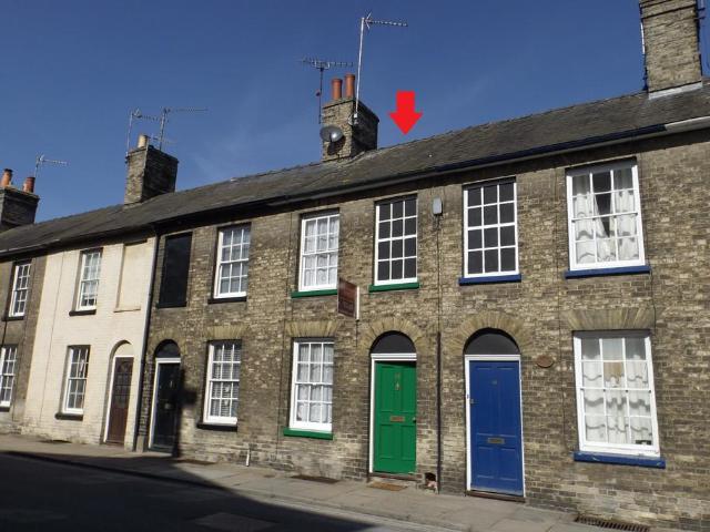Westgate Street, Bury St Edmunds. 1 bed terraced house to rent £900 pcm £208 pw