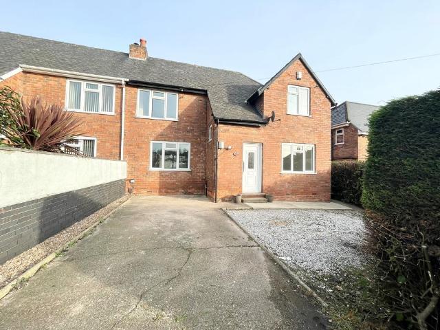 Westdale Lane, Nottingham, NG4 3 bed semi detached house to rent £1,250 pcm £288 pw