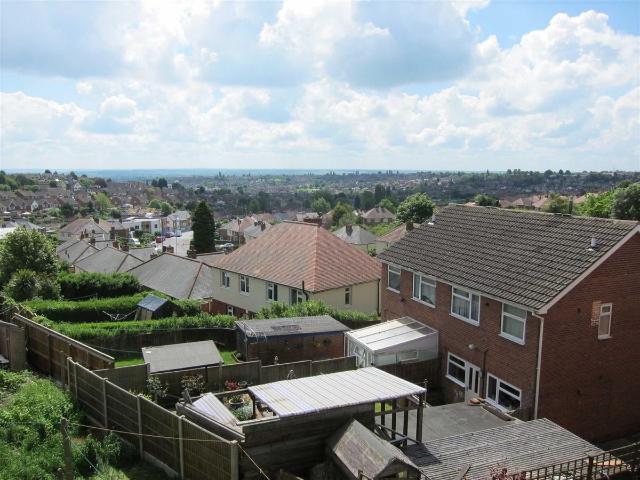 Westdale Lane, Carlton, Nottingham NG4, 2 bed flat to rent, £775 pcm | PrimeLocation