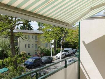 Westend ohne Käuferprovision: bezugsfrei, komplett modernisiert, helles 1. = oberstes OG, Südbalkon
