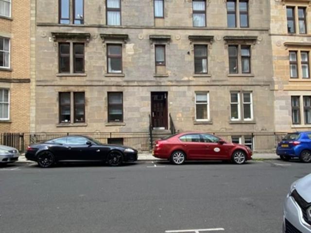 Westend Park Street, Woodlands 1 bed flat to rent £900 pcm £208 pw