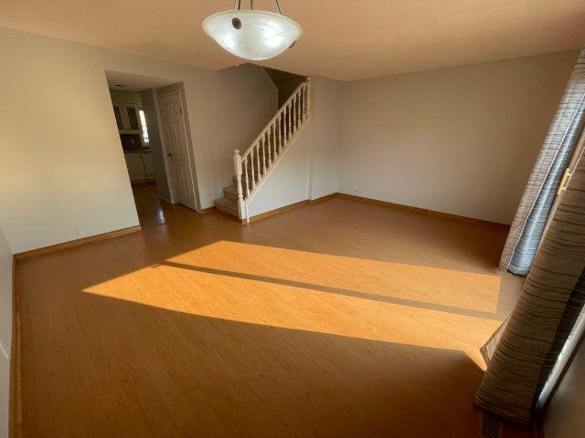 WestEnd Townhouse with walking distance to WEM