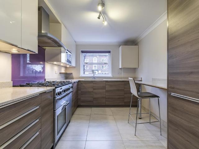 Westergate House Portsmouth Road KT1 2 bed apartment to rent £2,600 pcm £600 pw