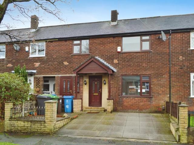 Westerhill Road, Oldham, Greater. 3 bed house to rent £1,200 pcm £277 pw
