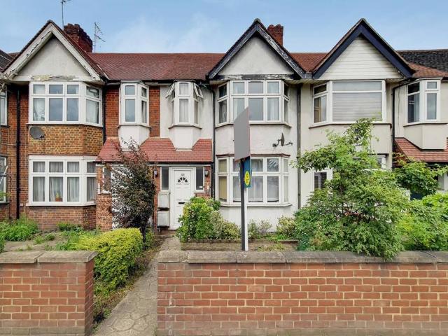 Western Avenue, London, W3 0BJ, United Kingdom | 3 bed apartment for rent #137558301 | Rentberry