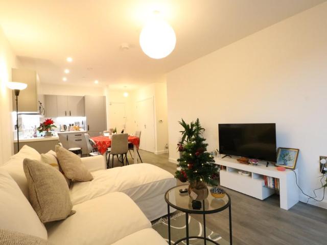 Western Avenue, London, W3 7TY, United Kingdom | 1 bed apartment for rent #137645445 | Rentberry