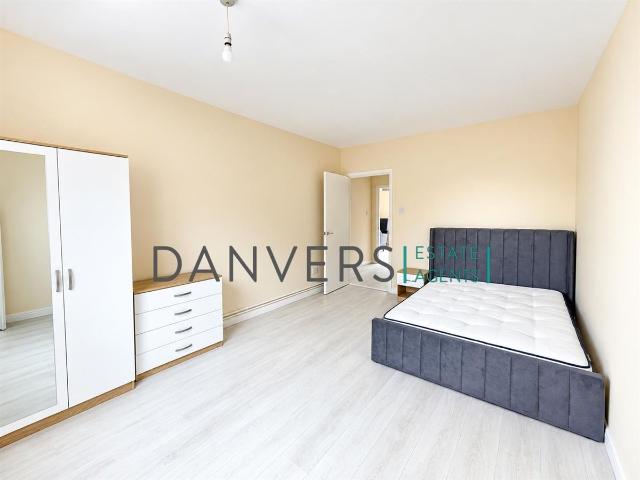 Western Boulevard, Leicester LE2, 2 bed flat to rent, £1,050 pcm | PrimeLocation
