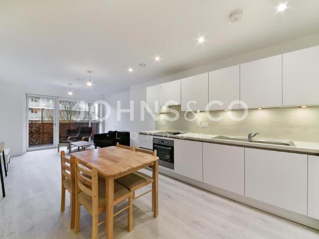 Western Circus, London, Acton, W3 2 bed apartment to rent £2,650 pcm £612 pw