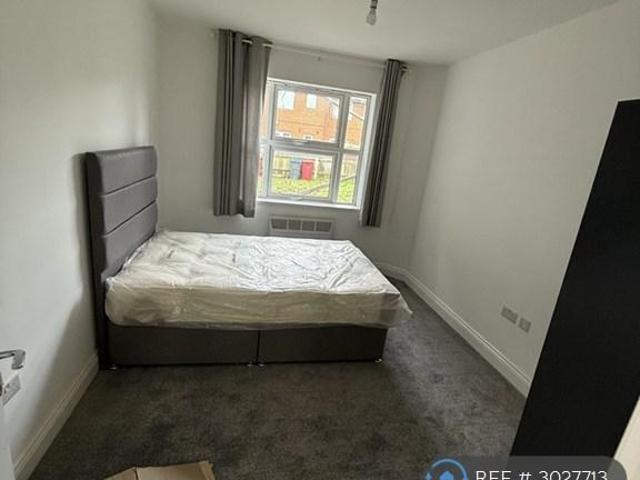 Western Elms Avenue, Reading, RG30 1 bed in a house share to rent £700 pcm £162 pw