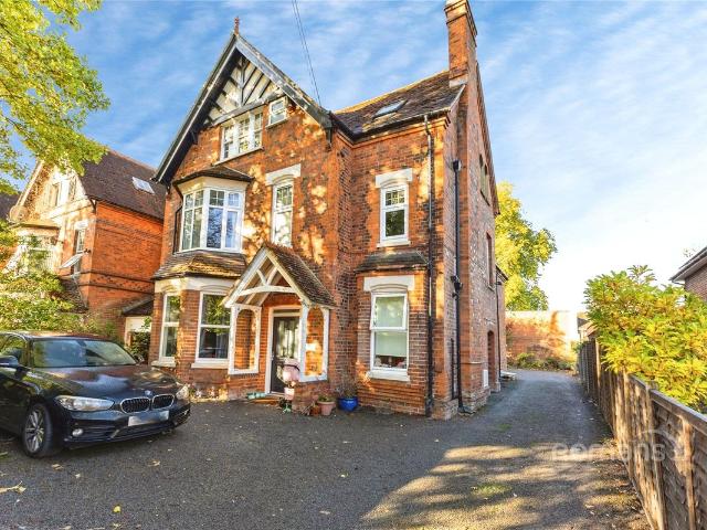 Western Elms Avenue, Reading RG30, 2 bed flat to rent, £1,400 pcm | PrimeLocation