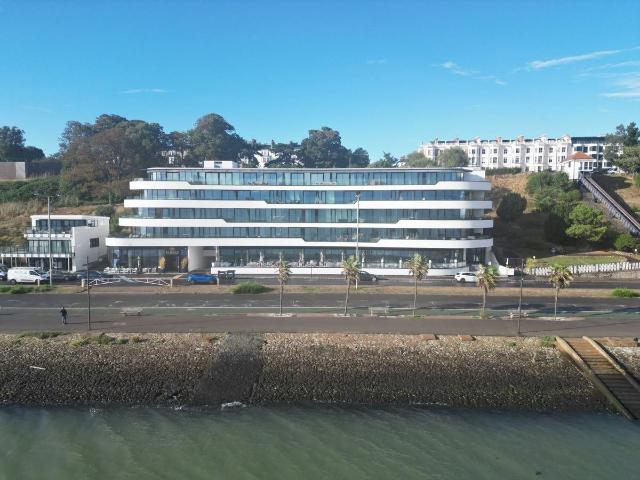 Western Esplanade, Southend On Sea SS1, 2 bed flat to rent, £2,750 pcm | PrimeLocation