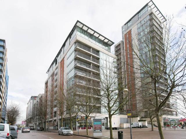 Western Gateway, Canning Town E16, 1 bed semi detached house to rent, £1,650 pcm | PrimeLocation