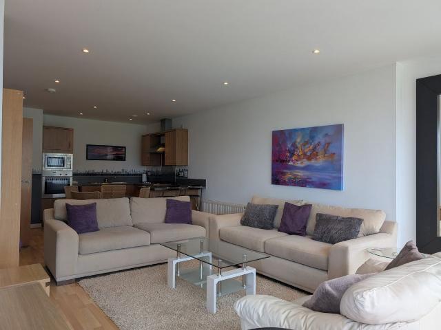 Western Harbour Terrace, Edinburgh EH6, 2 bed flat to rent, £1,400 pcm | PrimeLocation