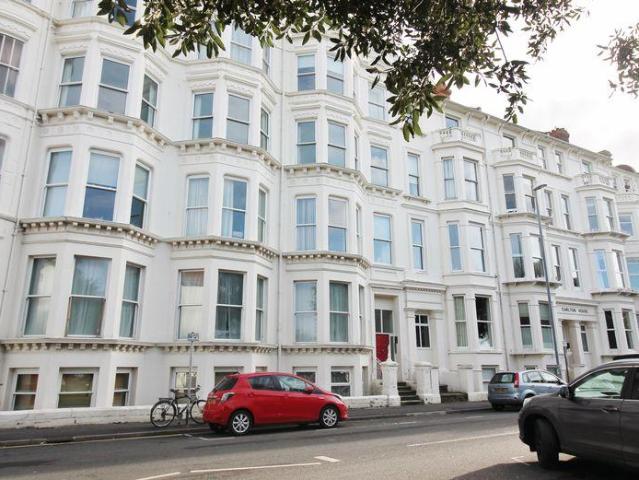 Western Parade, Southsea 1 bed apartment to rent £850 pcm £196 pw