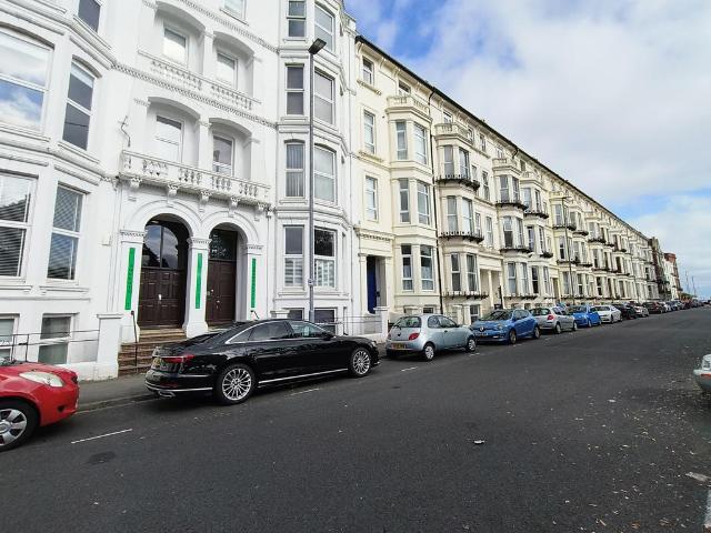 Western Parade, Southsea, PO5 1 bed apartment to rent £1,050 pcm £242 pw