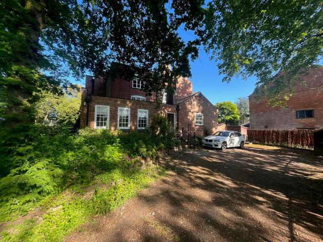 Western Park, LE3 1 bed flat to rent £950 pcm £219 pw