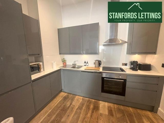 Western Road, Hove BN3, 5 bed maisonette to rent, £3,500 pcm | PrimeLocation