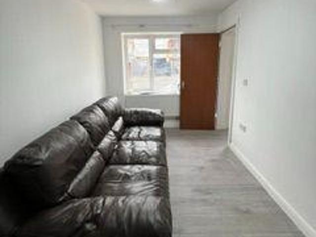 Western Road, Southall 4 bed terraced house to rent £3,200 pcm £738 pw