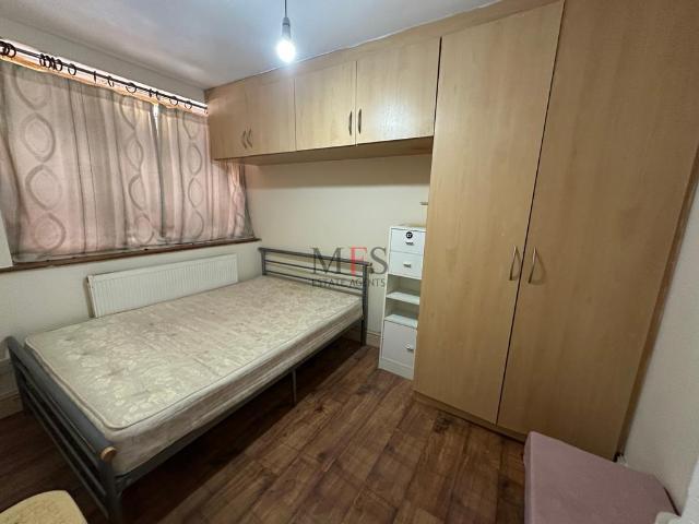 Western Road, Southall, UB2 5 bed house to rent £2,500 pcm £577 pw
