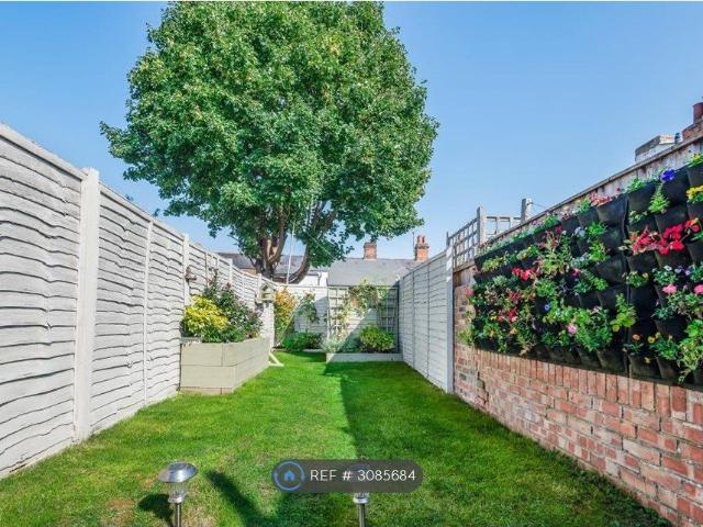 Western Road, Reading RG1, 2 bed terraced house to rent, £1,350 pcm | PrimeLocation