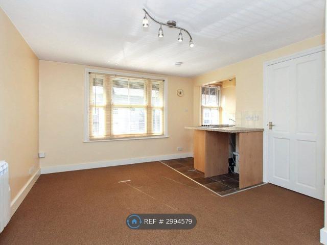 Western Road, Tring HP23, 1 bed flat to rent, £950 pcm | PrimeLocation