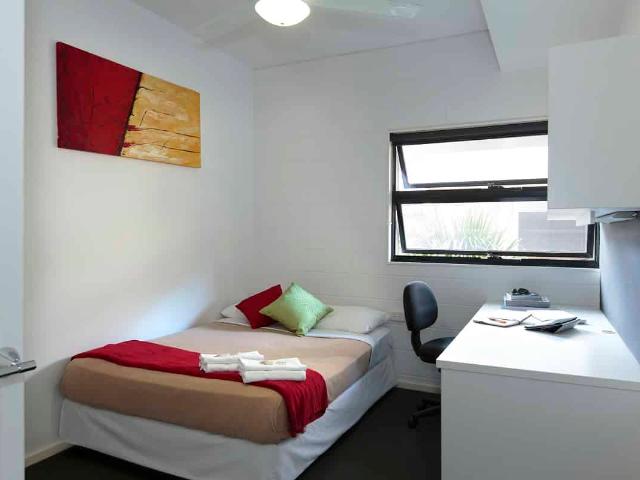 Western Sydney University Village Parramatta, Australia |Amber