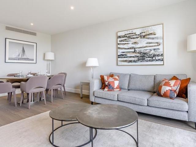 Westferry Circus, London E14 2 bed apartment to rent £3,939 pcm £909 pw