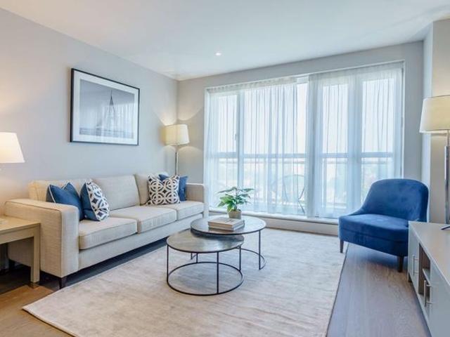 Westferry Circus, London E14 2 bed flat to rent £3,965 pcm £915 pw