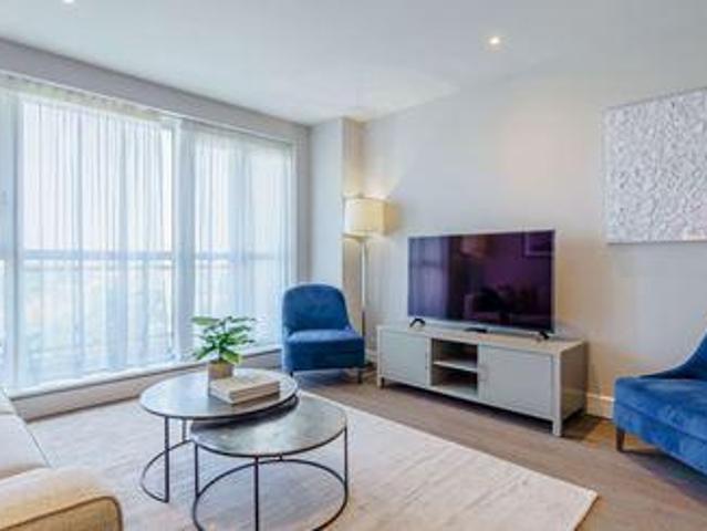 Westferry Circus, London E14 2 bed flat to rent £4,117 pcm £950 pw