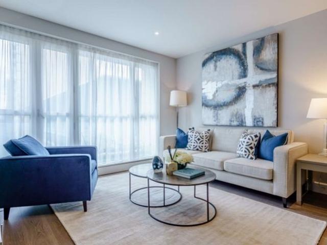 Westferry Circus, London E14, 2 bed flat to rent, £4,158 pcm | PrimeLocation