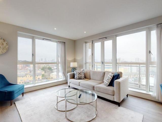 Westferry Circus 2 bed flat to rent £4,013 pcm £926 pw