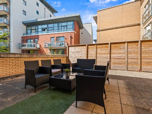 Westferry Road, London E14, 3 bed flat to rent, £3,999 pcm | PrimeLocation
