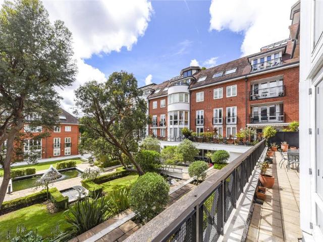 Westfield, 15 Kidderpore Avenue. 3 bed apartment to rent £6,131 pcm £1,415 pw