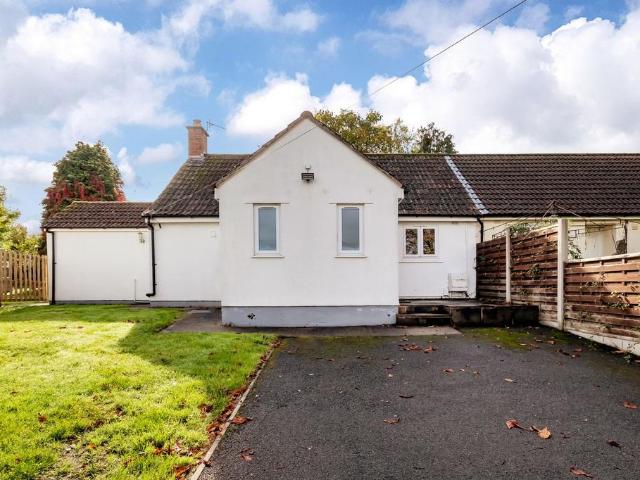 Westfield Close, Bristol BS48 2 bed semi detached bungalow to rent £1,450 pcm £335 pw