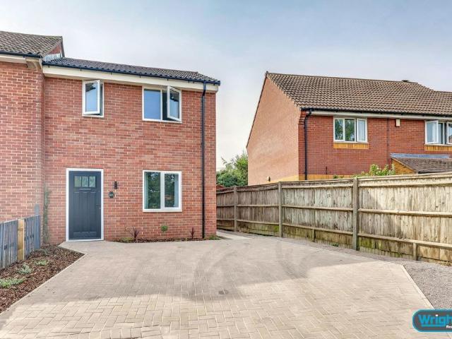 Westfield Close, Trowbridge BA14, 2 bed terraced house to rent, £1,100 pcm | PrimeLocation