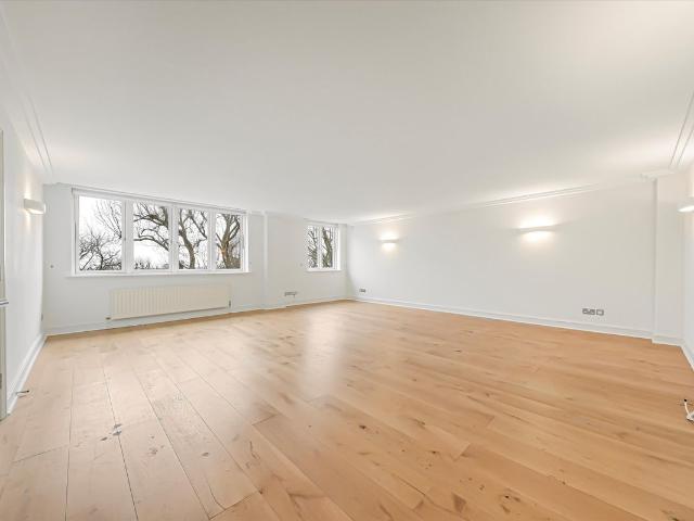 Westfield, Kidderpore Avenue, Hampstead NW3, 3 bed flat to rent, £7,500 pcm | PrimeLocation