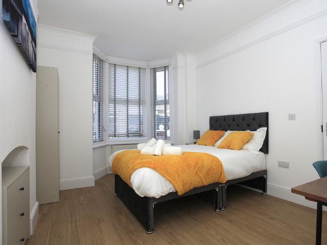 Westfield House Ensuites Close to City Hospital Has a Place